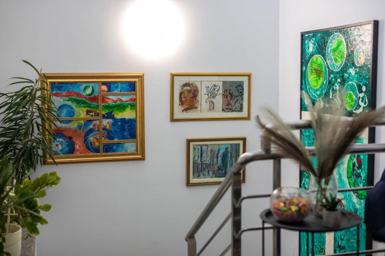 Four Roses Bed & Breakfast Загреб Екстериор снимка