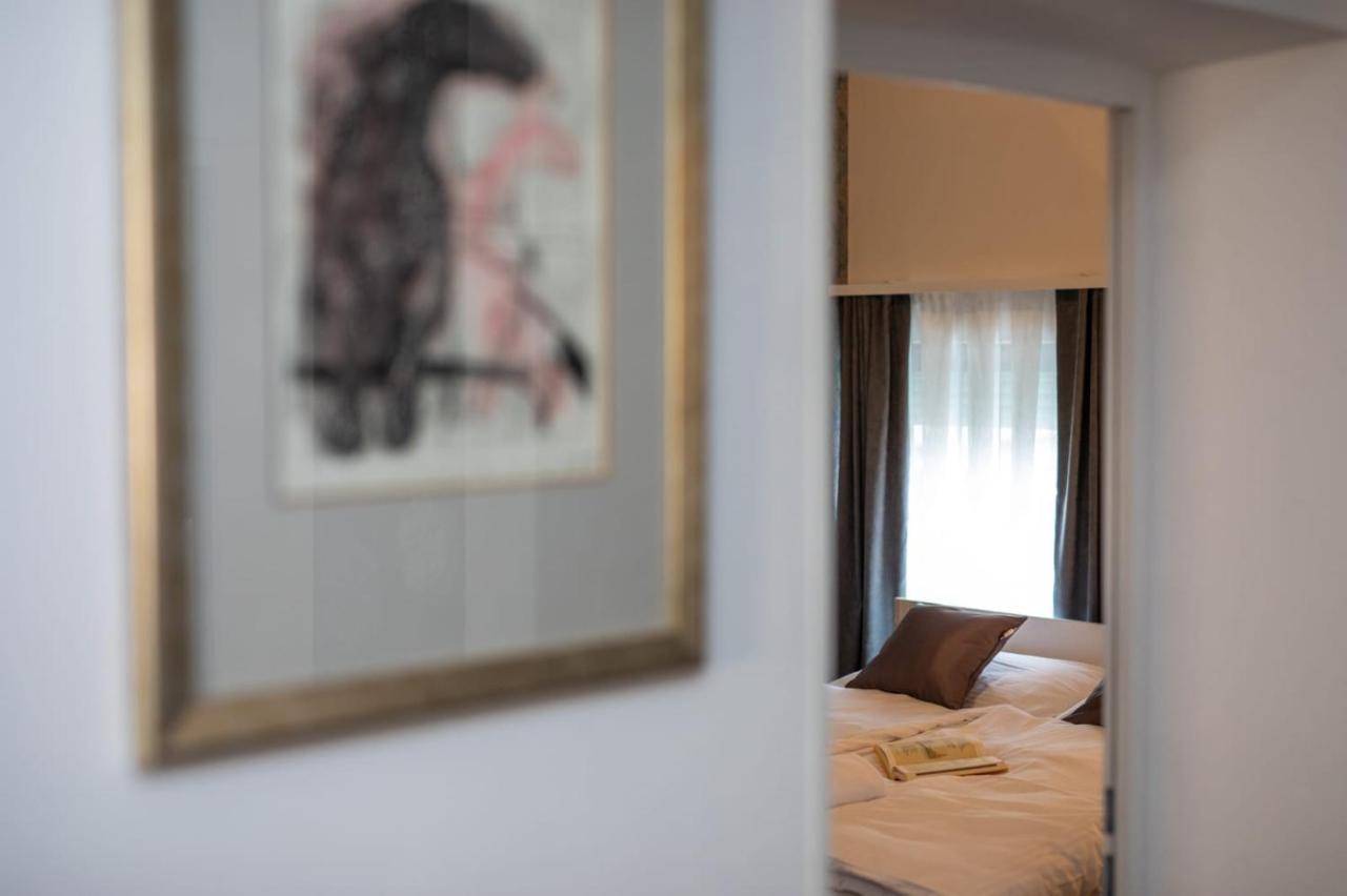Four Roses Bed & Breakfast Загреб Екстериор снимка